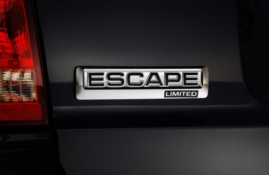  Ford Escape 2009 года  (фото 18 из 45)